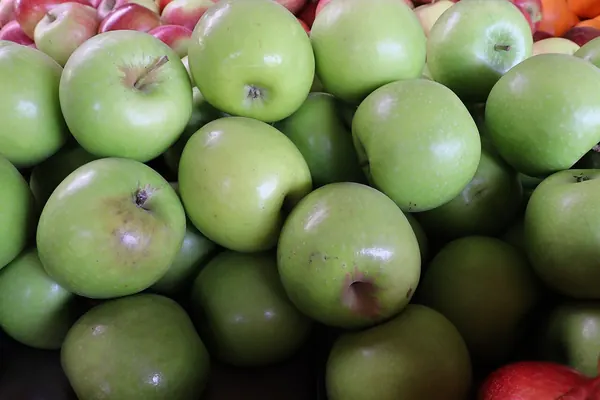 Green apples